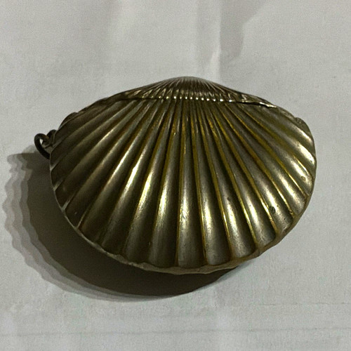 Silver tone metal - silver,