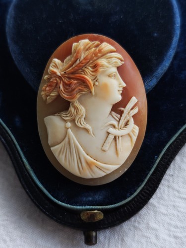 Beautiful antique vintage - beautiful,